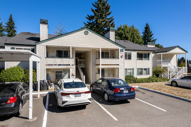 Forest Lane Apartments in Bothell, WA - Building Photo - Primary Photo