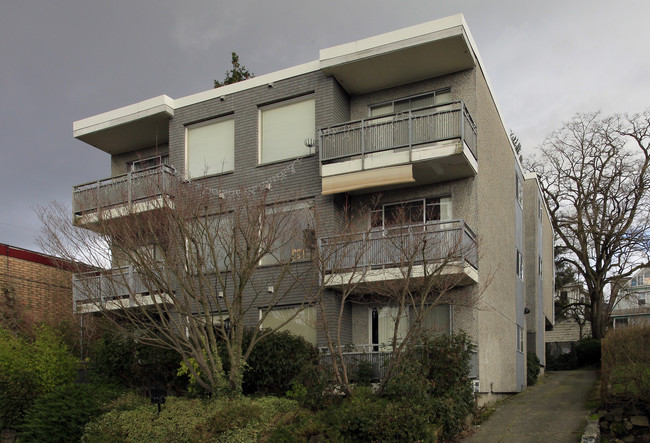 Town House in Seattle, WA - Foto de edificio - Building Photo