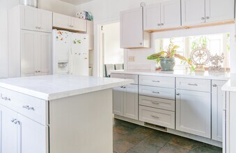 5236 NE 18th Ave in Portland, OR - Foto de edificio - Building Photo