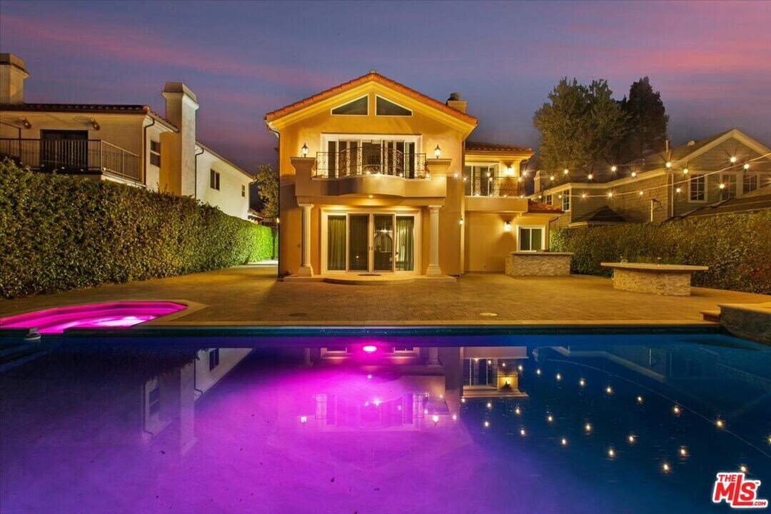 4144 Nagle Ave in Los Angeles, CA - Building Photo