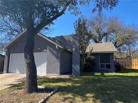 5249 Meadow Creek Dr in Austin, TX - Building Photo