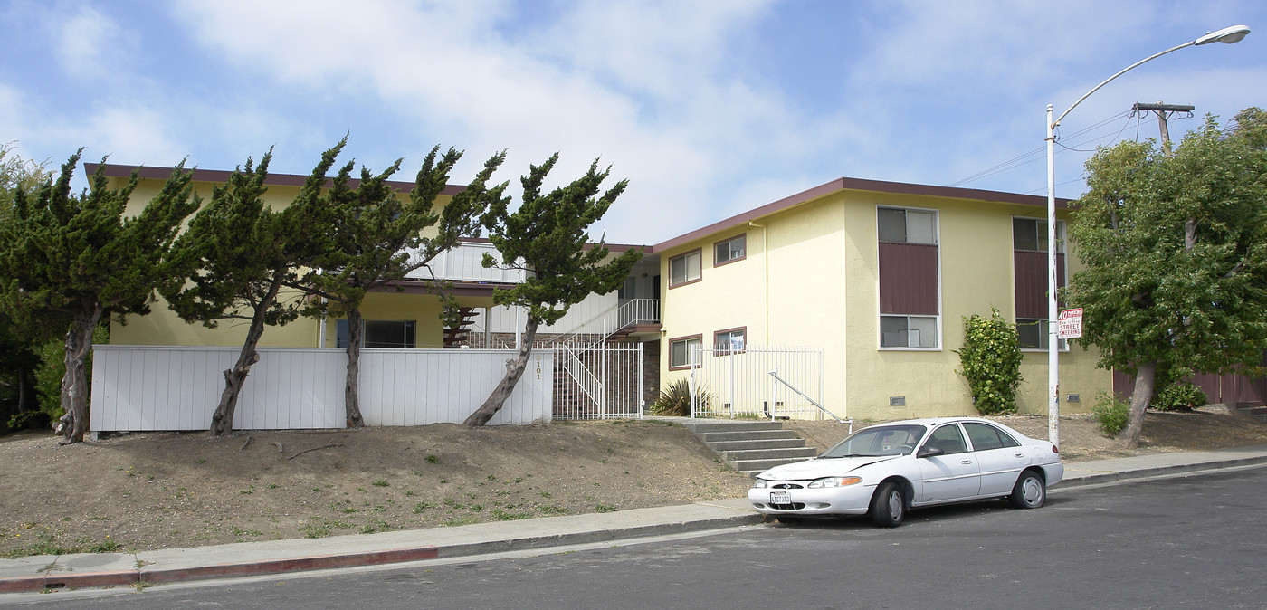 3101 Cuthbertson Ct in Richmond, CA - Building Photo