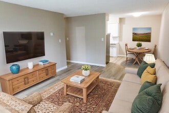Chilliwack Core Mainstreet Apartments I & II in Chilliwack, BC - Building Photo - Building Photo