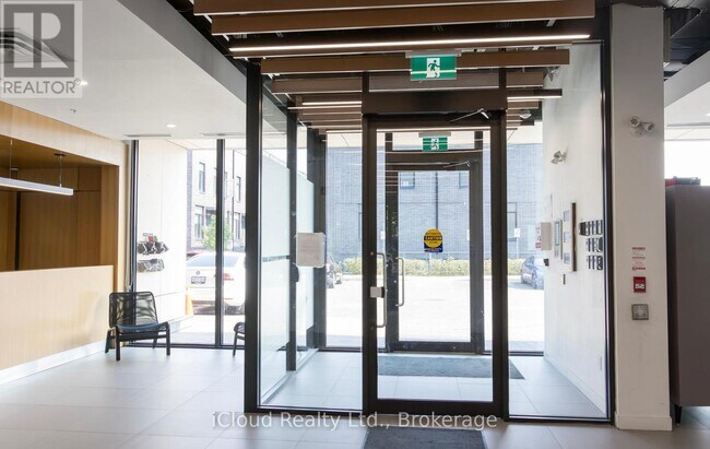 1800 Simcoe St N in Oshawa, ON - Building Photo - Building Photo