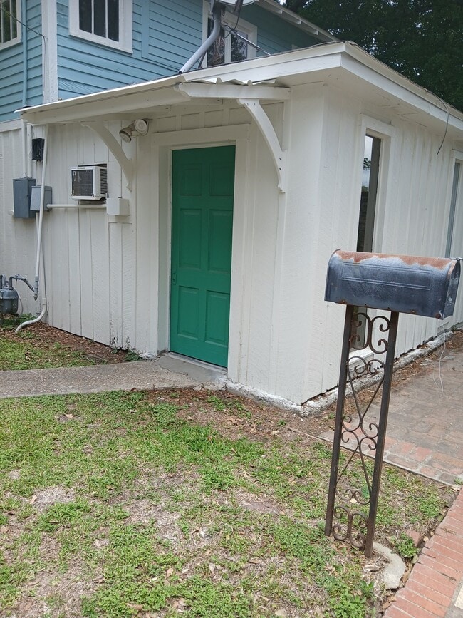 617 Lafayette St in Lafayette, LA - Building Photo - Building Photo