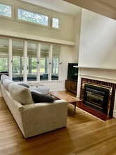 76 Laurel Ln in Lunenburg, MA - Building Photo - Building Photo