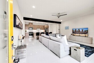 173 The Riv in Palm Springs, CA - Building Photo - Building Photo
