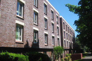 Cascadian Terrace in Portland, OR - Building Photo