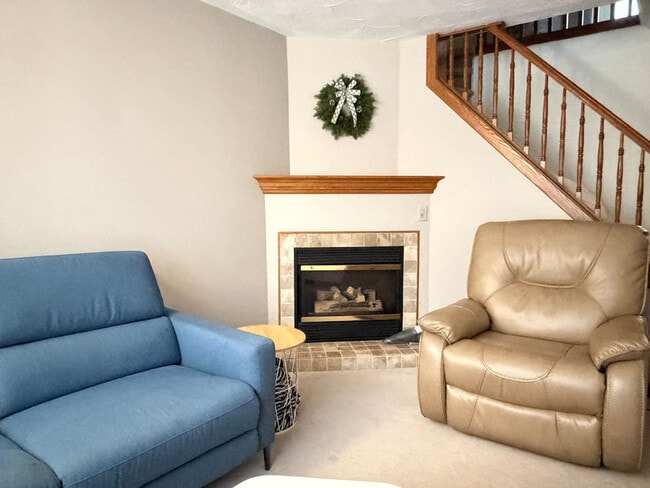 98 Norman St in Ottawa, ON - Building Photo - Building Photo