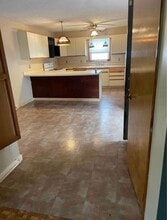 210 29th St, Unit Apt 2 in Wheeling, WV - Building Photo - Building Photo