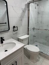 552 Congress St, Unit 1 in Troy, NY - Building Photo - Building Photo