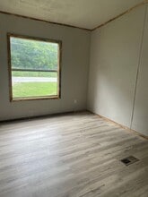 1598 County Farm Rd in Cassville, MO - Foto de edificio - Building Photo