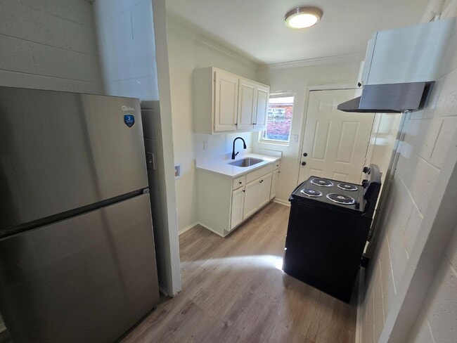 property at 782 Terminal Ct