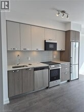 75 James St S in Hamilton, ON - Building Photo - Building Photo