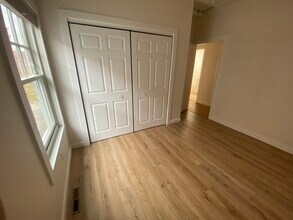 214 S Minnesota Ave, Unit 1 in St. Peter, MN - Building Photo - Building Photo