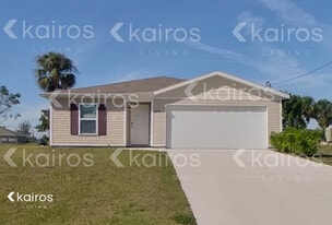 4418 NE 22nd Ave in Cape Coral, FL - Building Photo