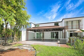12340 SW 20th Ter in Miami, FL - Building Photo - Building Photo