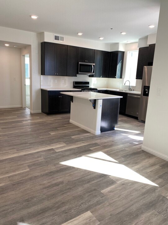 1470 Nightshade Rd, Unit #20 nightshade in Milpitas, CA - Foto de edificio