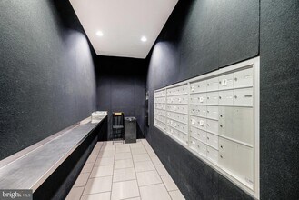1101 Washington Ave, Unit 703 in Philadelphia, PA - Building Photo - Building Photo