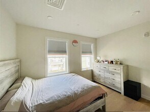 16 Boardman St in Boston, MA - Building Photo - Building Photo