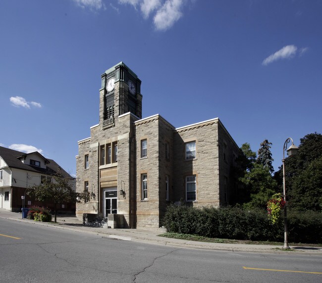 70 Mill St in Halton Hills, ON - Building Photo - Building Photo