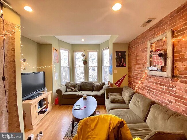 1533 N Bouvier St-Unit -B in Philadelphia, PA - Building Photo - Building Photo