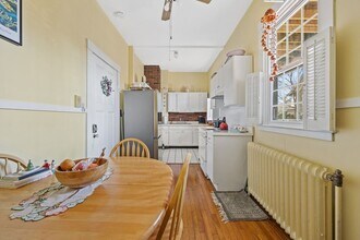 76 Cottage St in New Bedford, MA - Building Photo - Building Photo