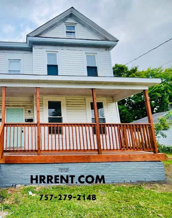 2846 Grandy Ave-Unit -Unit A in Norfolk, VA - Building Photo - Building Photo