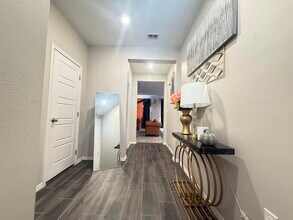 11405 Quintana Drive in Laredo, TX - Building Photo - Building Photo