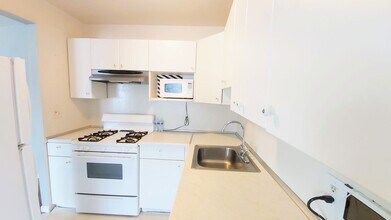 1 Walter Ave in Norwalk, CT - Building Photo - Building Photo