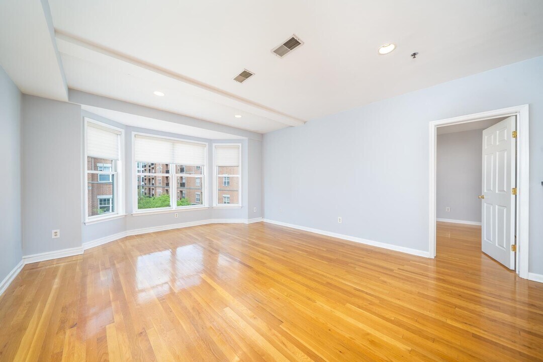 1115 Grand St in Hoboken, NJ - Building Photo