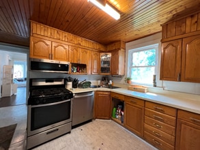 1421 Fischer St in Detroit, MI - Building Photo - Building Photo