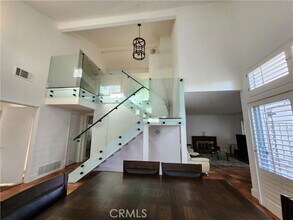 28030 Wildwind Rd in Santa Clarita, CA - Building Photo - Building Photo