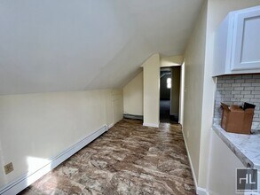 2810 Crompond Rd-Unit -2 in Yorktown Heights, NY - Building Photo - Building Photo