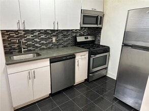 130 Bay Ridge Pkwy in Brooklyn, NY - Building Photo - Building Photo