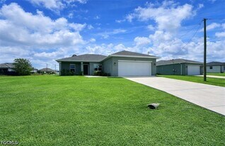 1843 NW 20th Pl in Cape Coral, FL - Building Photo