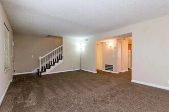 5515 Country Dr in Nashville, TN - Building Photo - Building Photo
