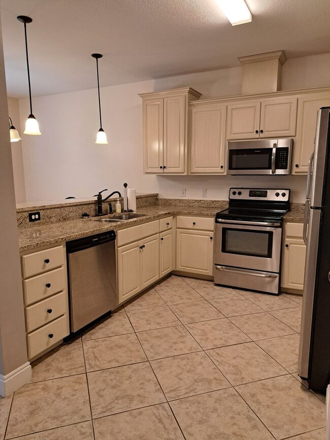 1734 Annabellas Dr in Panama City Beach, FL - Building Photo - Building Photo