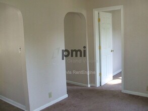 1874 W Cushing St in Decatur, IL - Building Photo - Building Photo