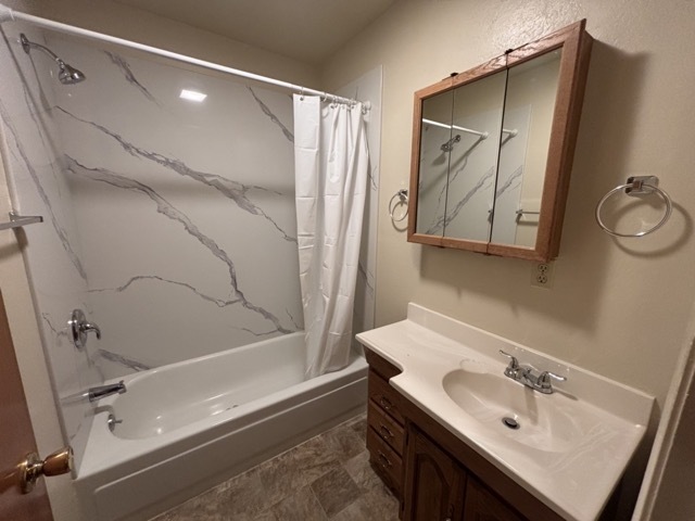 property at 2847 Moulton Dr