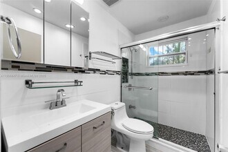 3560 SW 107th Ct in Miami, FL - Foto de edificio - Building Photo