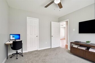 5202 Nichols St in Houston, TX - Building Photo - Building Photo