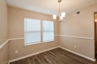 1693 Laurel Creek Cir in Lithonia, GA - Building Photo - Building Photo