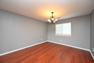 7006 Biton Dr in Houston, TX - Building Photo - Building Photo