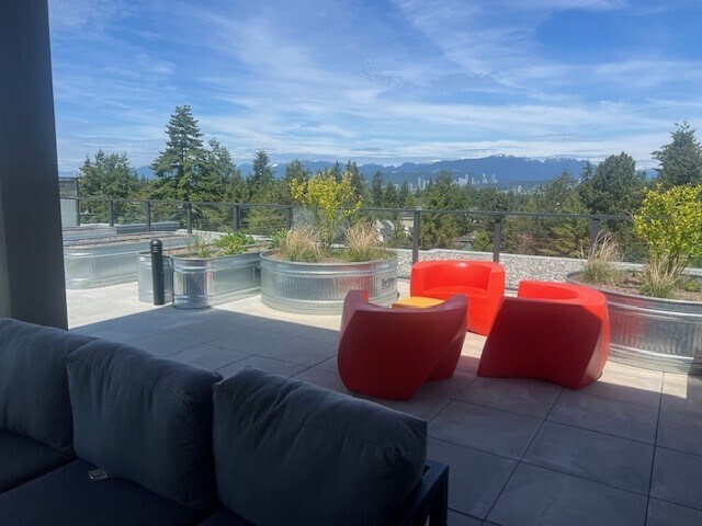 13238 105 Av in Surrey, BC - Building Photo - Building Photo