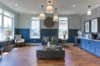 Covey Homes Bluffs in Canton, GA - Foto de edificio - Interior Photo