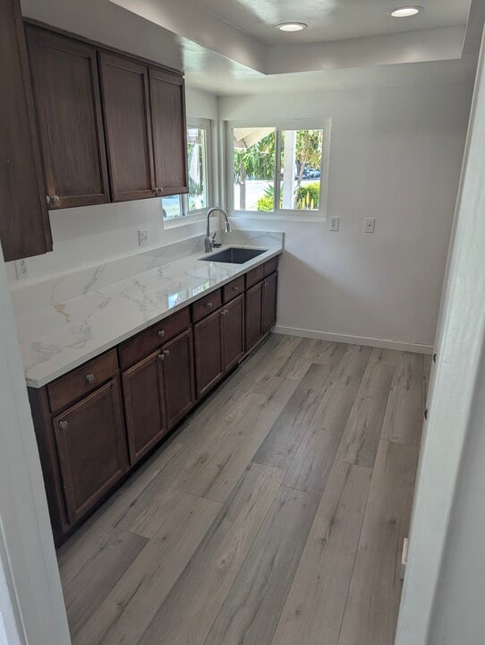 615 E Chestnut Ave, Unit #A in Santa Ana, CA - Foto de edificio