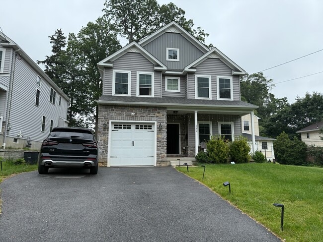 property at 17 Oakland Rd
