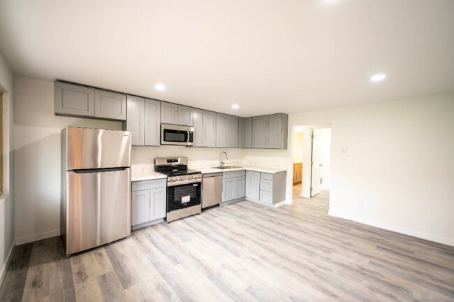1451 E Republican St in Seattle, WA - Building Photo - Building Photo