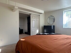 6526 S Elizabeth Way, Unit Basement in Centennial, CO - Foto de edificio - Building Photo